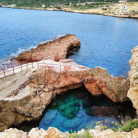 Athevillas Antonis Mína Екстериор снимка
