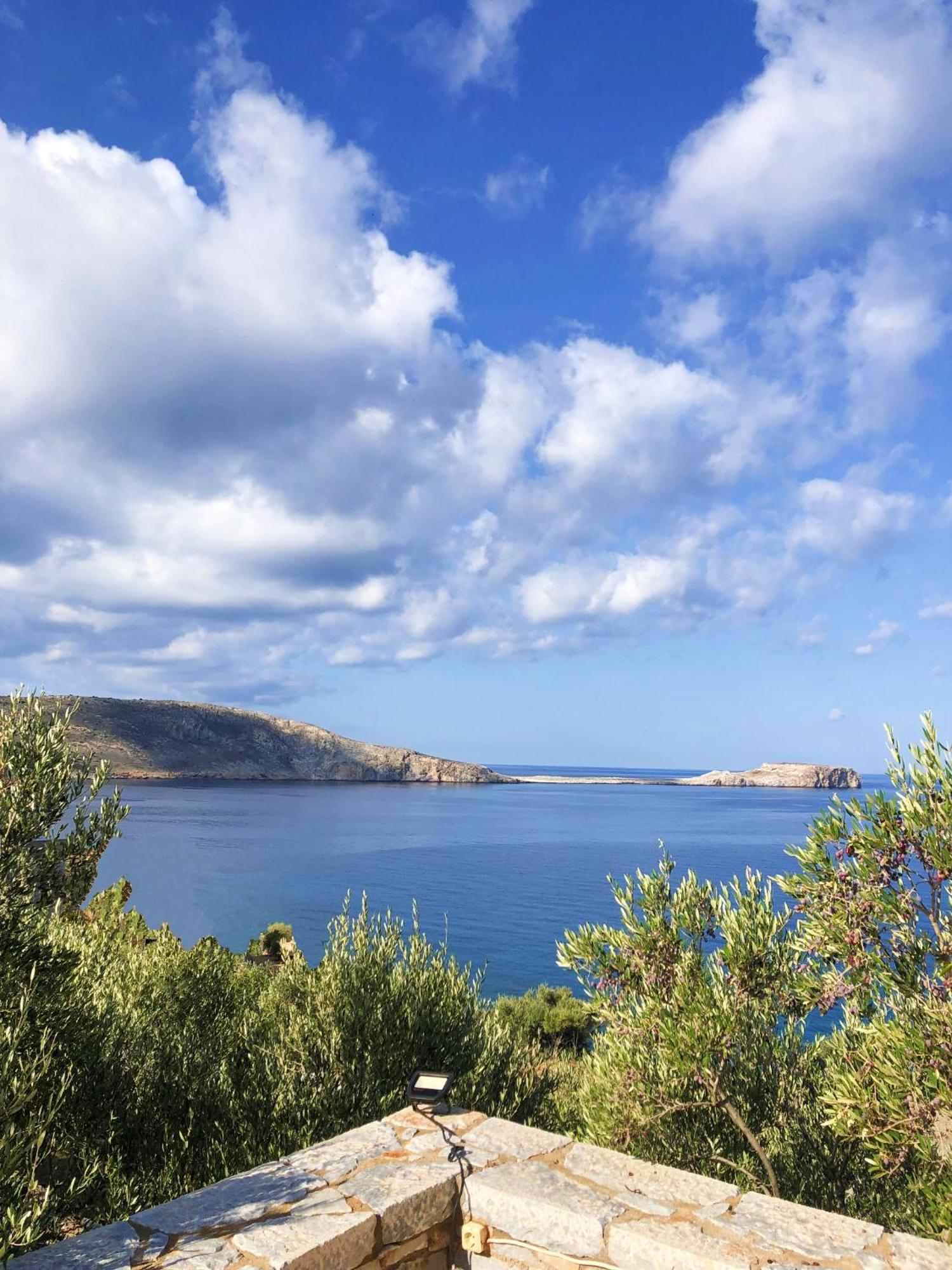 Athevillas Antonis Mína Екстериор снимка