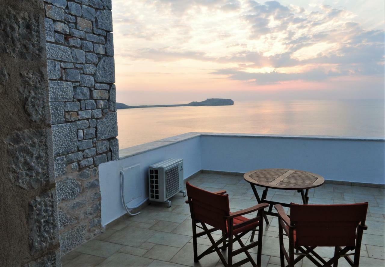 Athevillas Antonis Mína Екстериор снимка